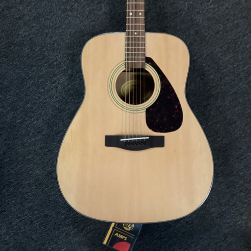 Vist Large View of Product Image Which is Used Yamaha F-335 Laminate Top Acoustic Guitar Natural