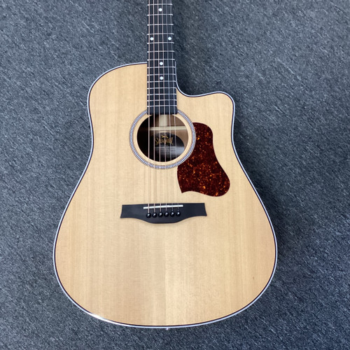 Vist Large View of Product Image Which is Used Seagull MARITIME SWS Solid Top Acoustic Guitar Natural