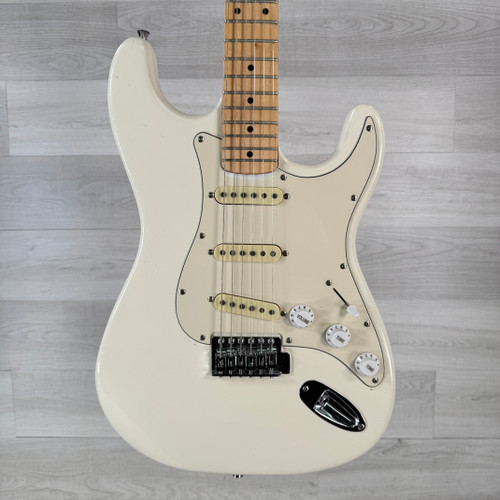 Vist Large View of Product Image Which is Used Parts 6-string SSS Electric Guitar - White