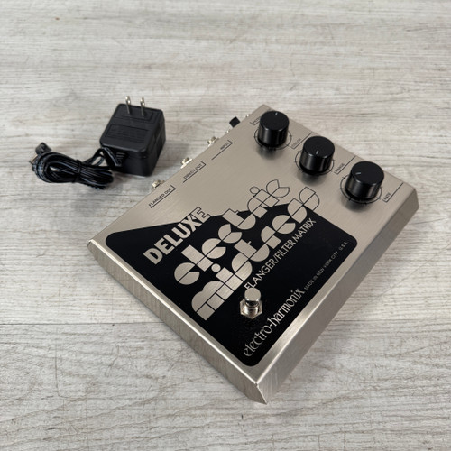 Vist Large View of Product Image Which is Used Electro-Harmonix Deluxe Electric Mistress Flanger Pedal