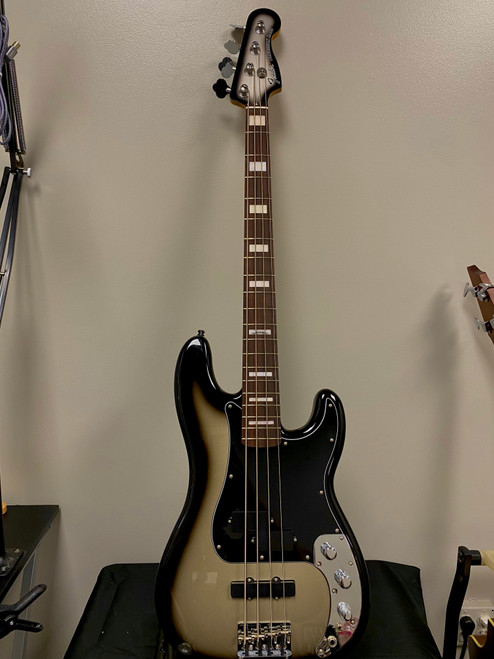 Vist Large View of Product Image Which is Used Fender TROY SANDERS ARTIST SERIES P BASS P Type Bass Guitar Silver Burst 4-String
