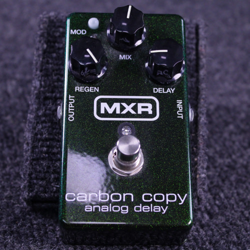 Vist Large View of Product Image Which is Used MXR CARBON COPY ANALOG DELAY Delay Pedal