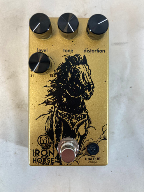 Vist Large View of Product Image Which is Used Walrus Audio IRON HORSE V3 Distortion Pedal