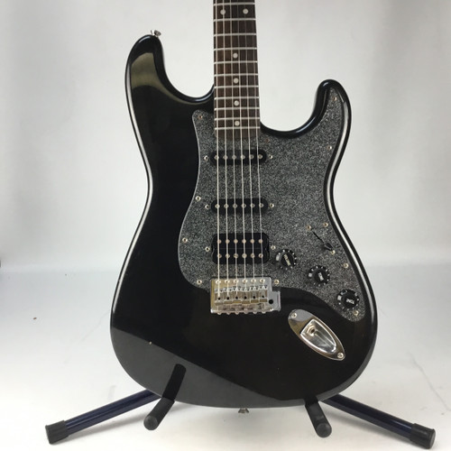 Vist Large View of Product Image Which is Used Squier AFFINITY STRATOCASTER S Type Electric Guitar Black 6-String