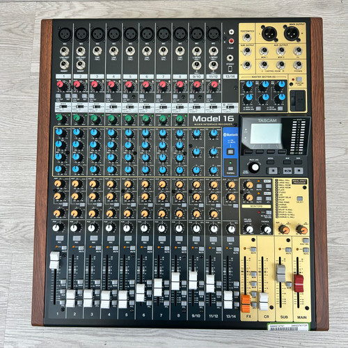 Vist Large View of Product Image Which is Used Tascam Model 16 Analog Recording Console w/Gator 2020 Mixer Bag