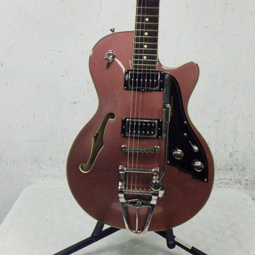 Vist Large View of Product Image Which is Used Duesenberg Starplayer TV LP Type Electric Guitar Pink 6-String