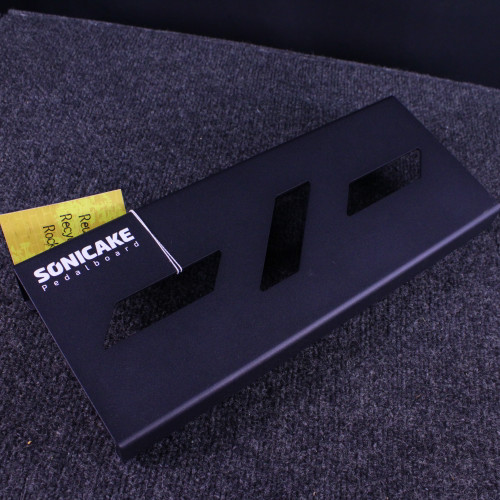 Vist Large View of Product Image Which is Used Sonicake QPB-10 PEDALBOARD 14 IN Pedal Board