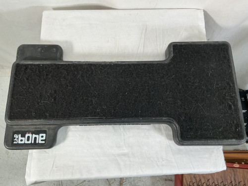 Vist Large View of Product Image Which is Used Gator THE BONE Pedal Board