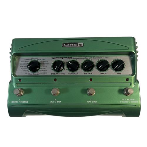 Vist Large View of Product Image Which is Used Line 6 DL4 Delay Modeler Guitar Effects Pedal (NO A/C)