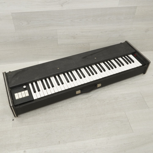 Vist Large View of Product Image Which is Used Montgomery Ward GWW8968 Vintage 76-key Keyboard