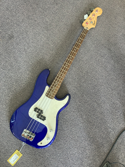 Vist Large View of Product Image Which is Used Squier AFINNITY P-BASS P Type Bass Guitar Blue 4-String