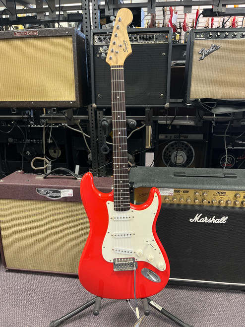 Vist Large View of Product Image Which is Used Squier BULLET STRAT S Type Electric Guitar Red 6-String