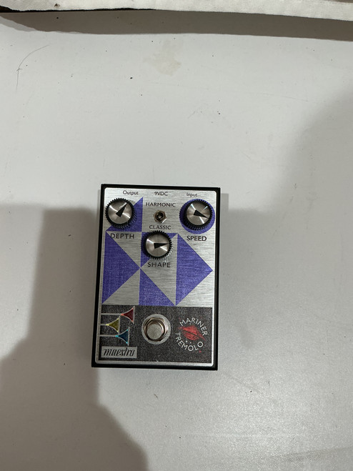 Vist Large View of Product Image Which is Used Maestro MARINER TREMOLO Tremolo Pedal