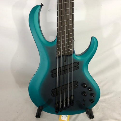 Vist Large View of Product Image Which is Used Ibanez BTB605MS Modern Metal Bass Guitar Green 5-String