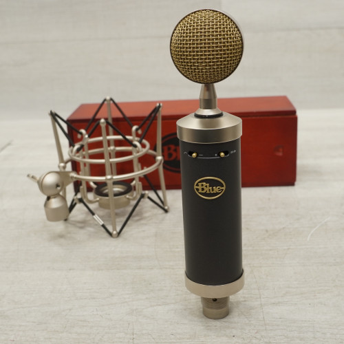 Vist Large View of Product Image Which is Used Blue Baby Bottle Sl Condenser Microphone