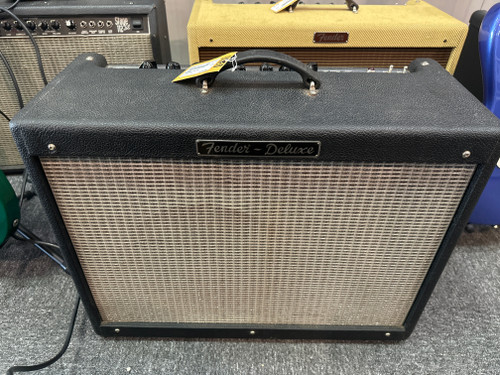 Vist Large View of Product Image Which is Used Fender DELUXE 1 x 12 Tube Combo Amplifier 1 x 12
