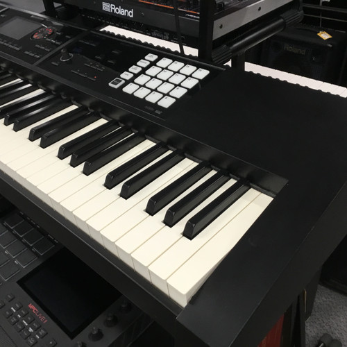 Vist Large View of Product Image Which is Used Roland FA-08 88 88-Key Synthesizer