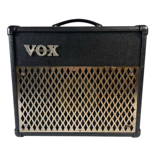 Vist Large View of Product Image Which is Used Vox DA15 Combo Guitar Amplifier