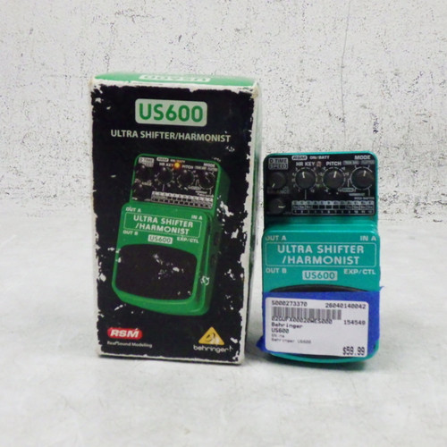 Vist Large View of Product Image Which is Used Behringer US600 Chorus Pedal