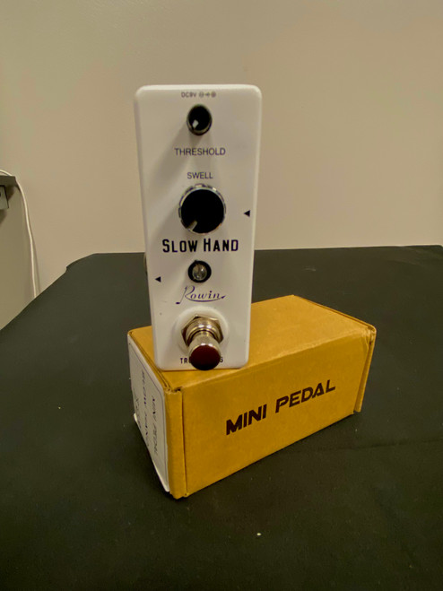 Vist Large View of Product Image Which is Used Donner ECHO SQUARE DELAY PEDAL Delay Pedal