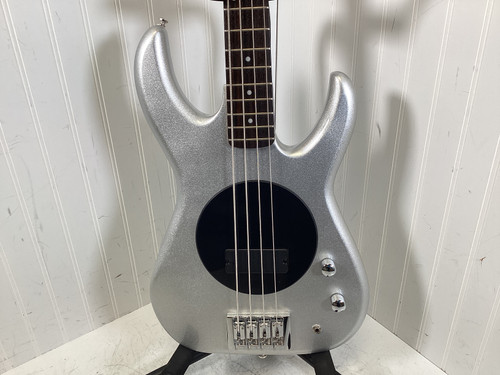 Vist Large View of Product Image Which is Used FLEABASS Bass Guitar Silver/Gray 4-String