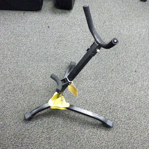 Vist Large View of Product Image Which is Used Hercules ALTO SAXOPHONE STAND Band Instrument Stand