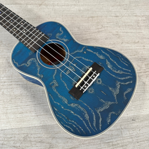 Vist Large View of Product Image Which is Used Amahi C-25 Concert Ukulele - Blue Quilt