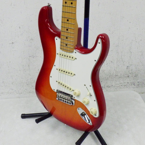 Vist Large View of Product Image Which is Used Fender PLAYER II STRAT S Type Electric Guitar Cherry Sunburst 6-String