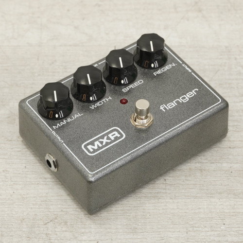 Vist Large View of Product Image Which is Used MXR M117R Flanger Pedal