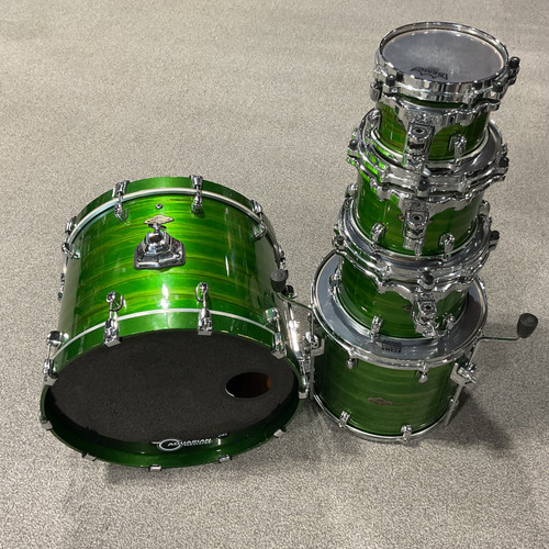 Vist Large View of Product Image Which is Used TAMA STARCLASSIC 5 PC WALNUT/BIRCH Drum Set