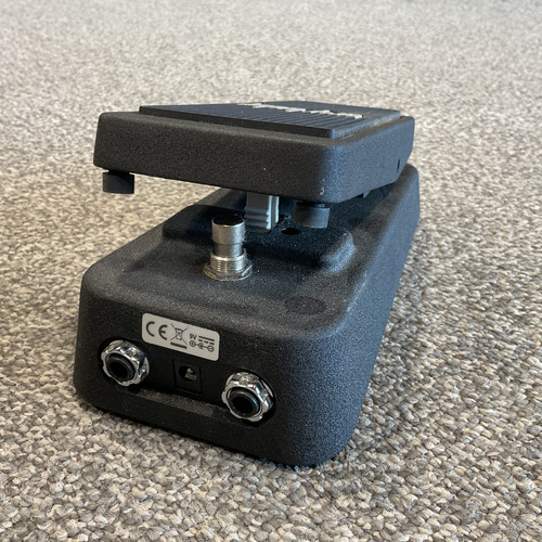 Vist Large View of Product Image Which is Used DUNLOP CRYBABY JUNIOR Guitar Wah Pedal