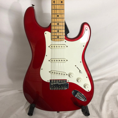 Vist Large View of Product Image Which is Used Samick SVE Vintage S Type Electric Guitar Red 6-String