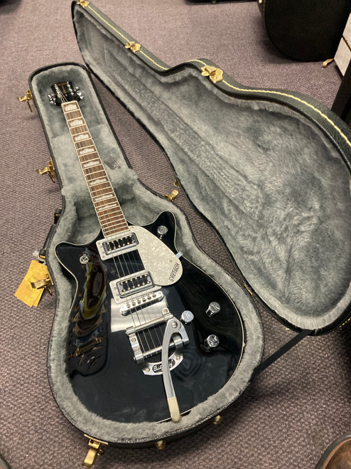 Vist Large View of Product Image Which is Used Gretsch ELECTROMATIC 5230 Double Cut Electric Guitar Black 6-String