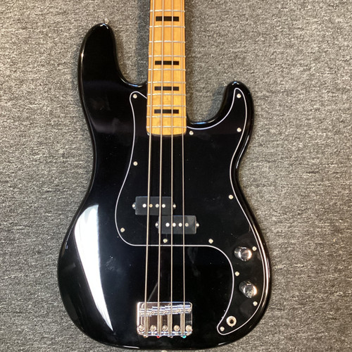 Vist Large View of Product Image Which is Used Squier CLASSIC VIBE 70S PRECISION P Type Bass Guitar Black 4-String