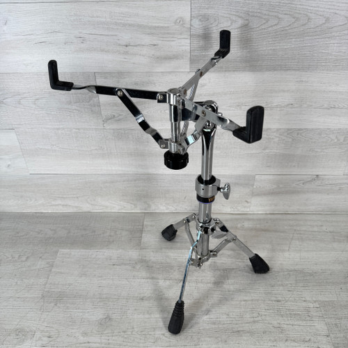 Vist Large View of Product Image Which is Used Yamaha SS-740A Snare Drum Stand