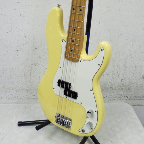 Vist Large View of Product Image Which is Used Fender player P Bass Butter Cream P Type Bass Guitar Yellow 4-String