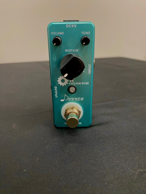 Vist Large View of Product Image Which is Used Donner STYLISH FUZZ Fuzz Pedal
