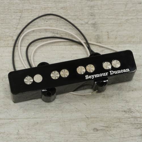 Vist Large View of Product Image Which is Used Seymour Duncan SJB-3 Quarter-pound Jazz Bass Bridge Pickup