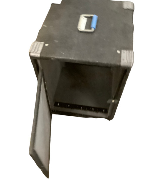 Vist Large View of Product Image Which is Used ROAD CASE ROUGH Medium Road Case