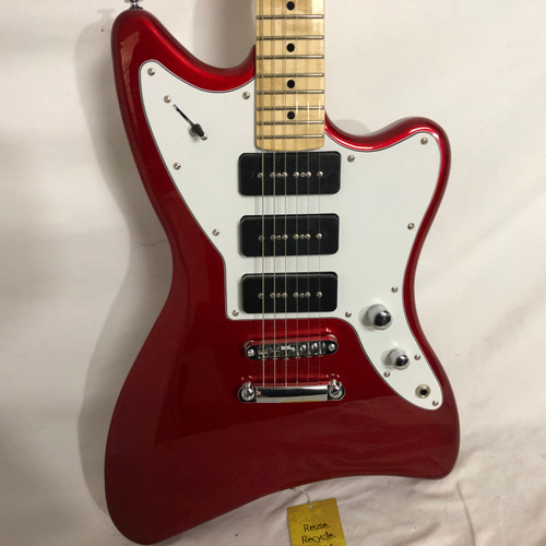 Vist Large View of Product Image Which is Used SX VTG SERIES Offset Double Cutaway Electric Guitar Red 6-String