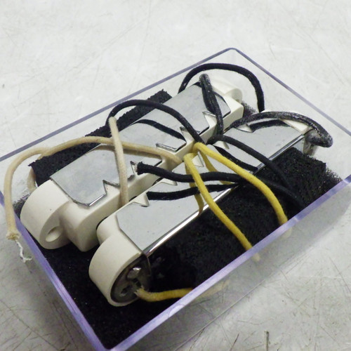 Vist Large View of Product Image Which is Used Fender VINTERA JAGUAR PICKUP SET Guitar Pickup