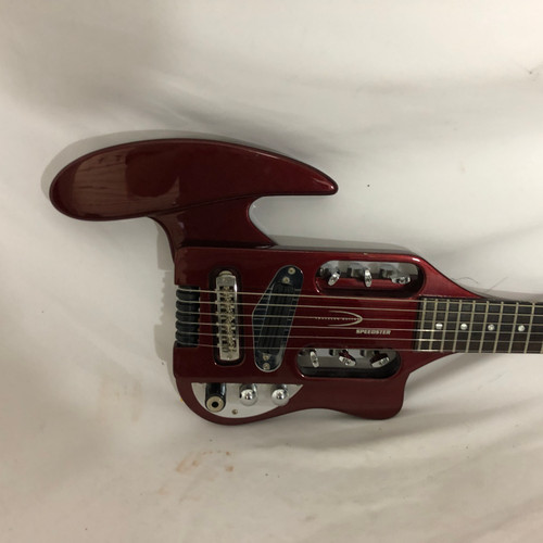 Vist Large View of Product Image Which is Used Traveler SPEEDSTER Electric Guitar Red 6-String