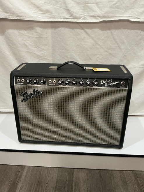 Vist Large View of Product Image Which is Used Fender DELUXE REVERB 1 x 12 Tube Combo Amplifier 1 x 12