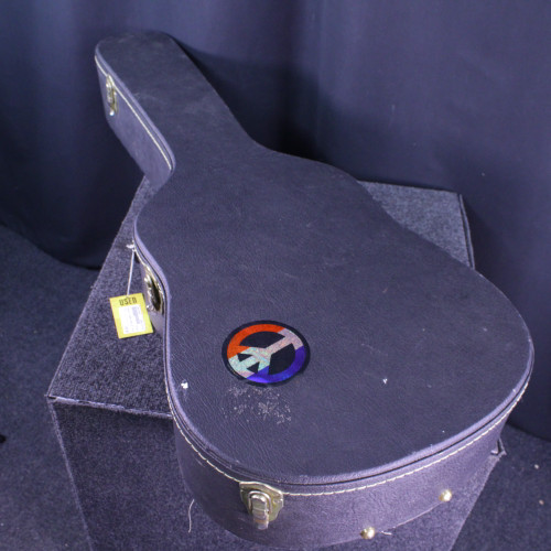 Vist Large View of Product Image Which is Used ACOUSTIC HARD CASE OF TULUM Guitar Case
