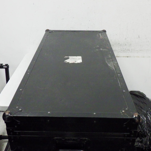 Vist Large View of Product Image Which is Used USED DJ ROAD CASE FOR TURNTABLES Large Road Case