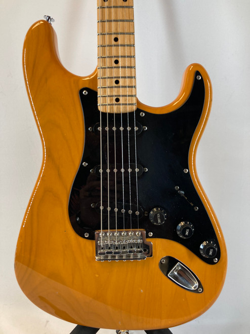 Vist Large View of Product Image Which is Used Squier 2002 20th Ann. Affinty Strat Electric Guitar