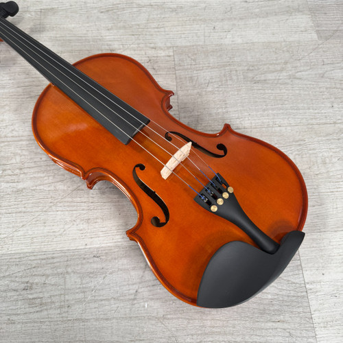 Vist Large View of Product Image Which is Used Bellafina Prelude Series Full-size Violin - 4/4-size