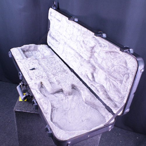Vist Large View of Product Image Which is Used Fender BASS CASE TSA Guitar Case
