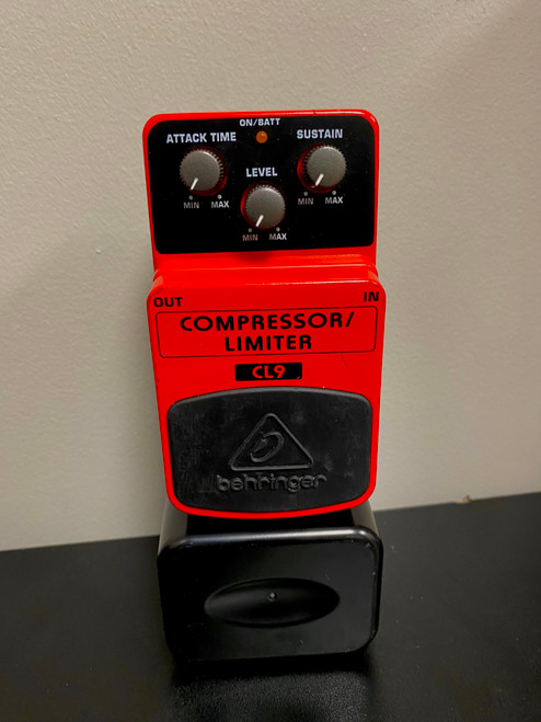 Vist Large View of Product Image Which is Used Behringer CL9 COMPRESSOR/LIMITER Compressor Pedal