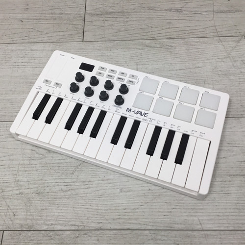 Vist Large View of Product Image Which is Used M-Vave SMK-25 Compact Controller